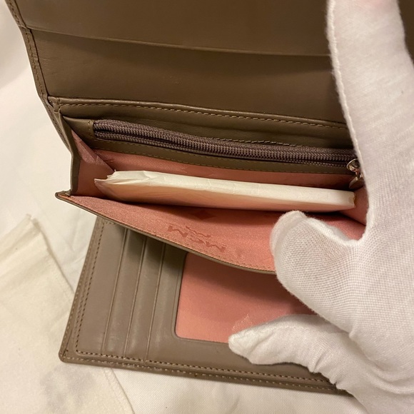 MCM wallet with box in Dad’s bag - Picture 7 of 11